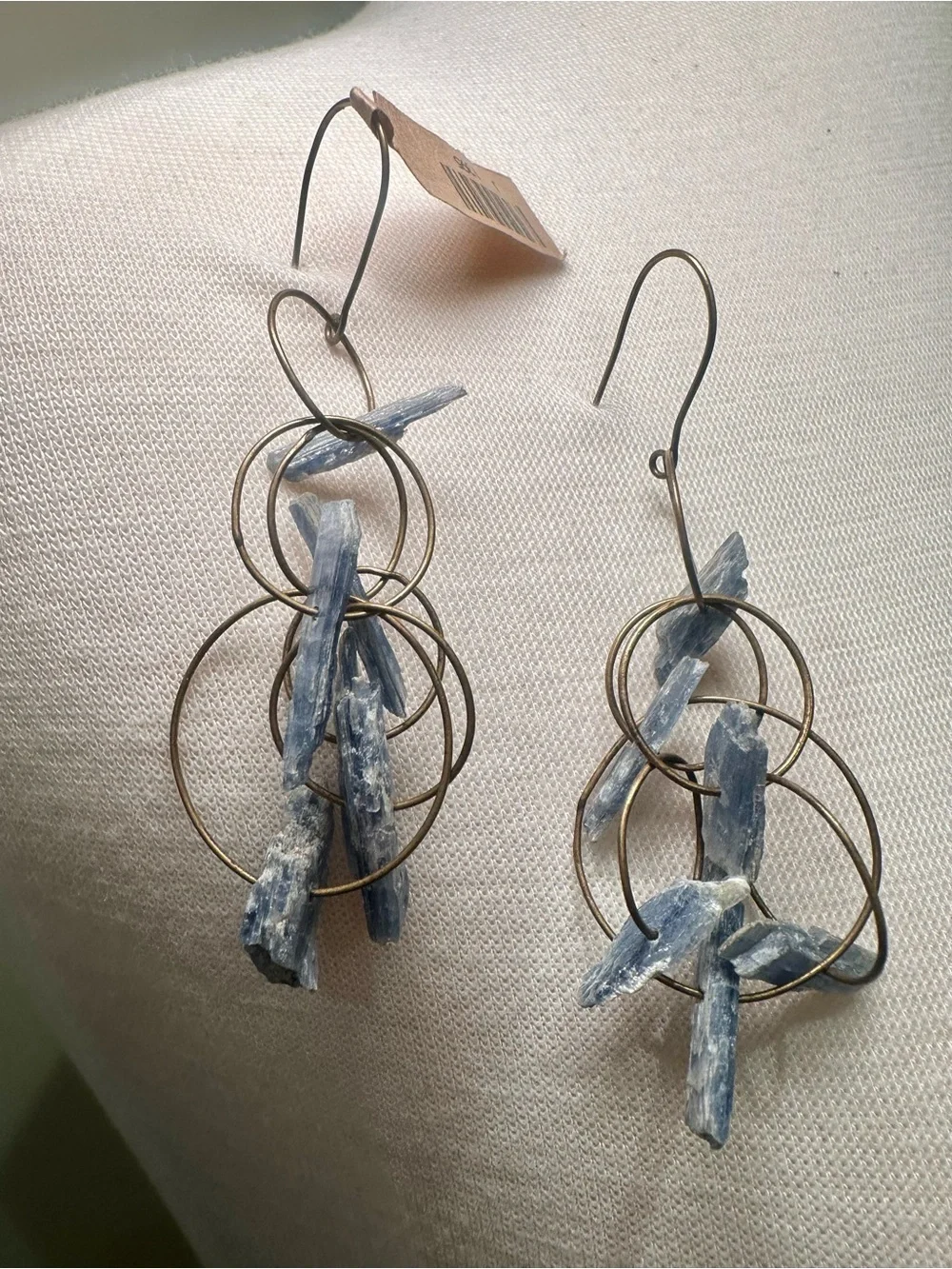 Raw Blue Kyanite Cluster Earrings – Bronzed Wire Circle Drop
